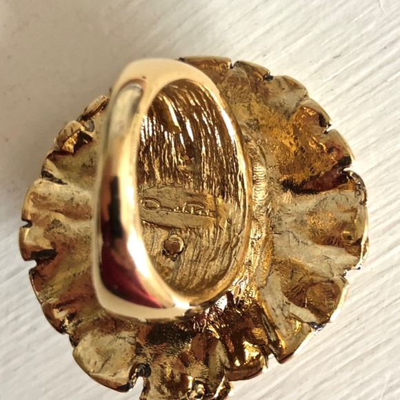 OSCAR DE LA RENTA COCKTAIL RING - Picture 7 of 9